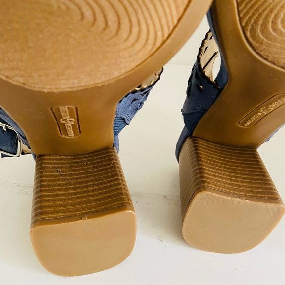 Andrew Geller Women's Erdana heeled sandals - Picture 12 of 14